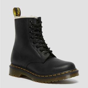 Dr Martens Serena Boot